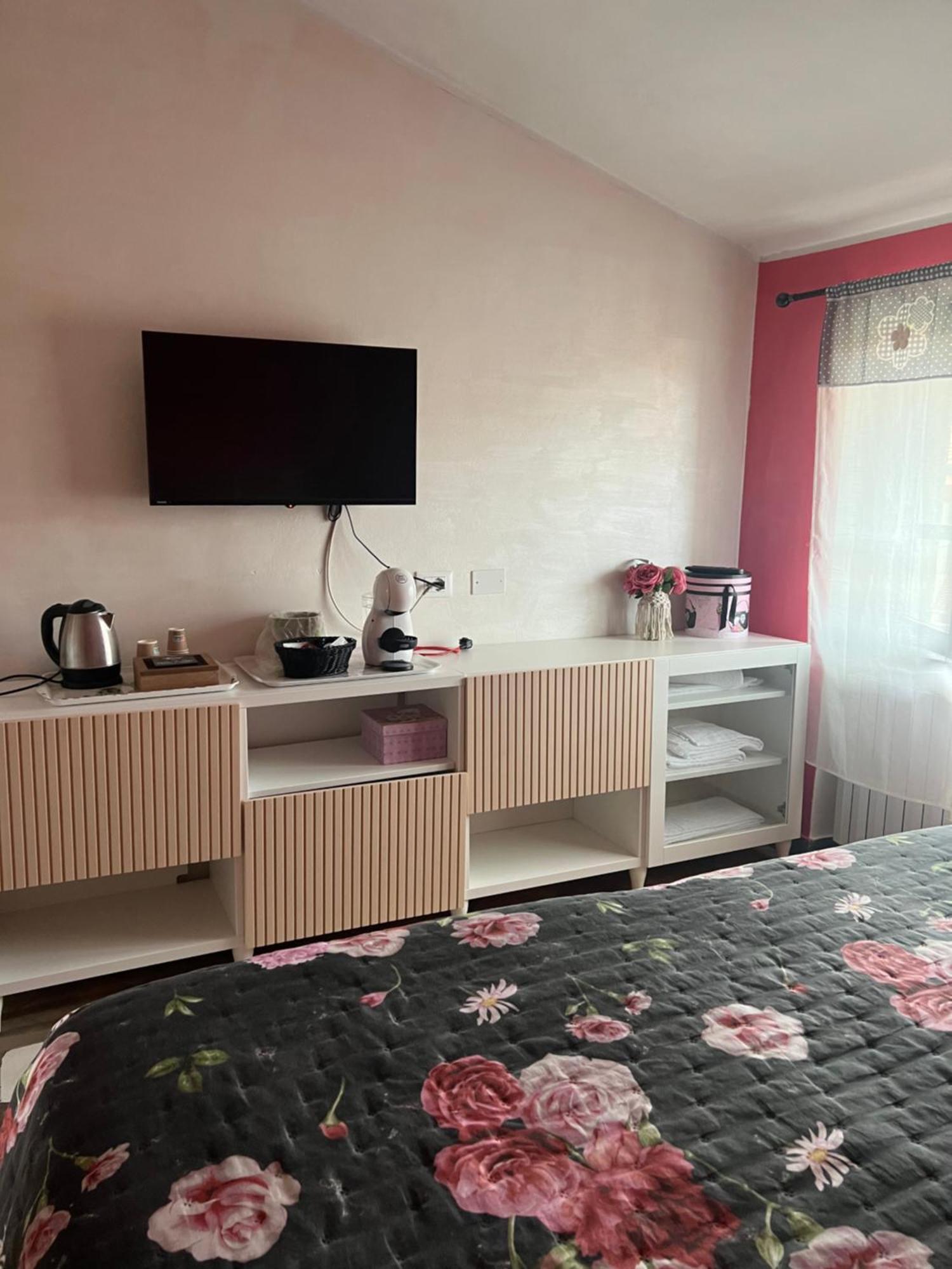 Marieta Rooms Sarzana Εξωτερικό φωτογραφία